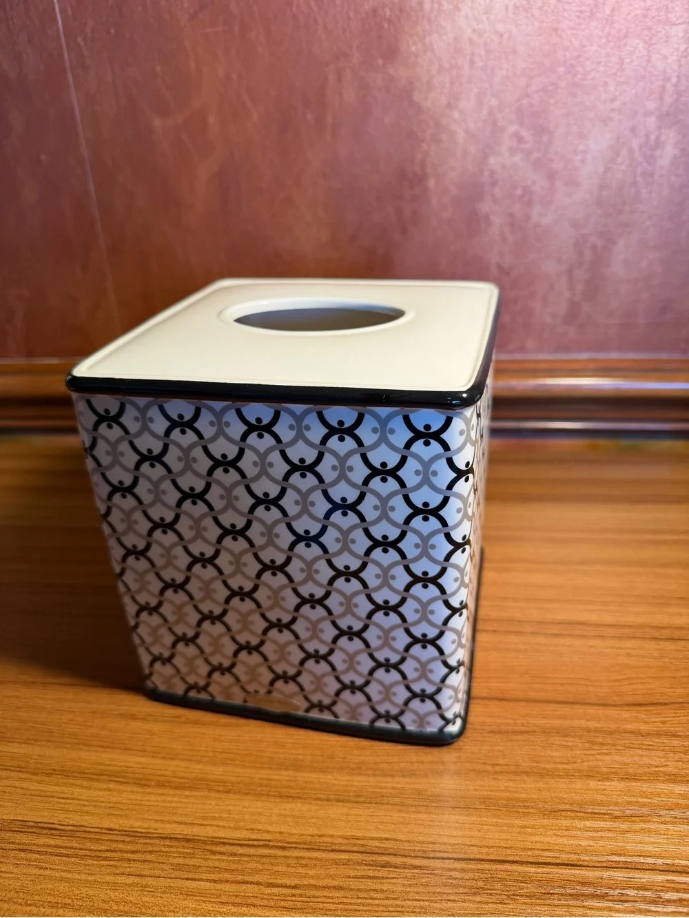 Raymond Waites Ceramic Tissue Box Cover Cube Geometric Interlocking Trellis EUC